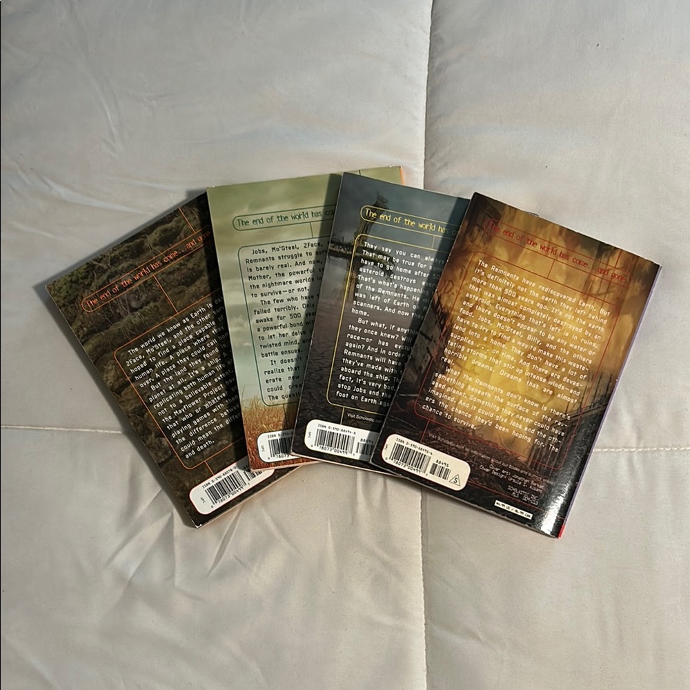 Books - Remnants by K.A. Applegate - Picture 2 of 2